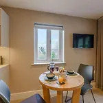 1 Bed In Oc-90637