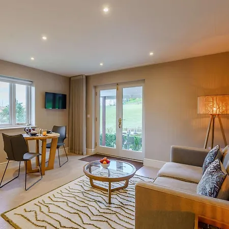 1 Bed In 90637
