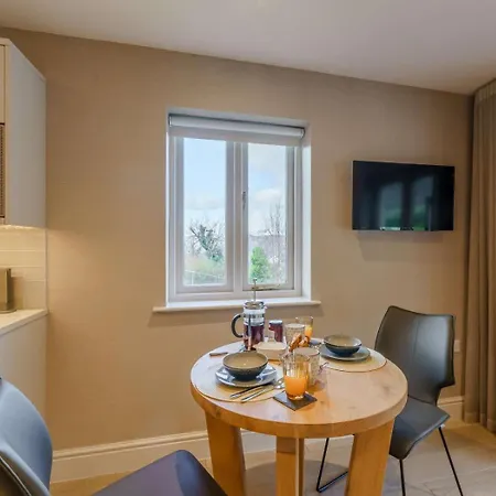 1 Bed In Oc-90637